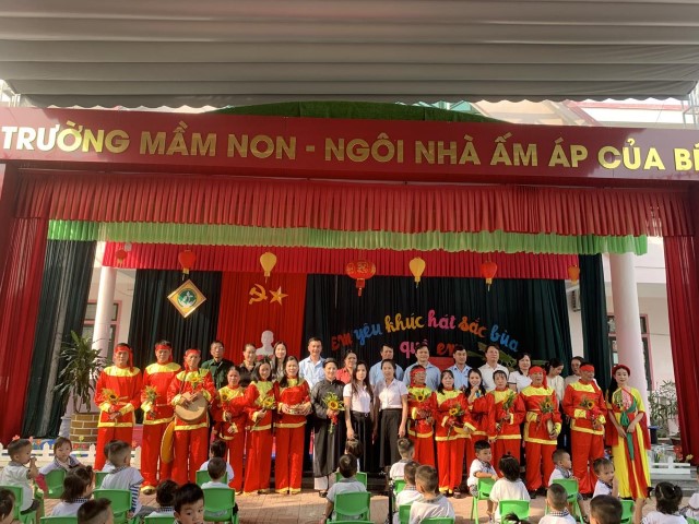Trường Mầm non Thuận Lộc tổ chức chương trình ra mắt Câu lạc bộ "Em yêu khúc hát Sắc bùa quê em"